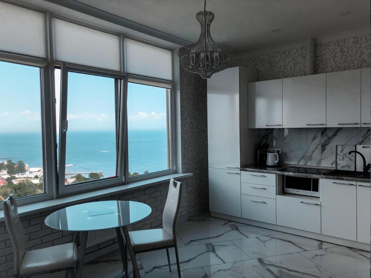 M&P Vip Appartments In Arkadia Odesa Exterior photo
