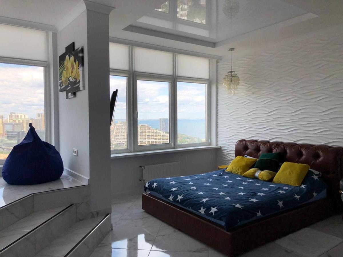 M&P Vip Appartments In Arkadia Odesa Exterior photo